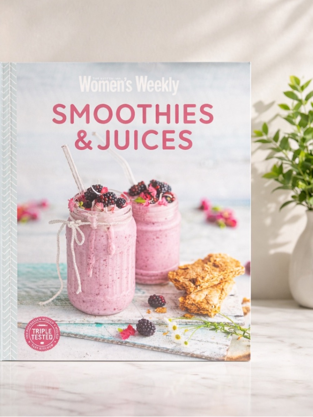 Smoothies & Juices Recipe Book